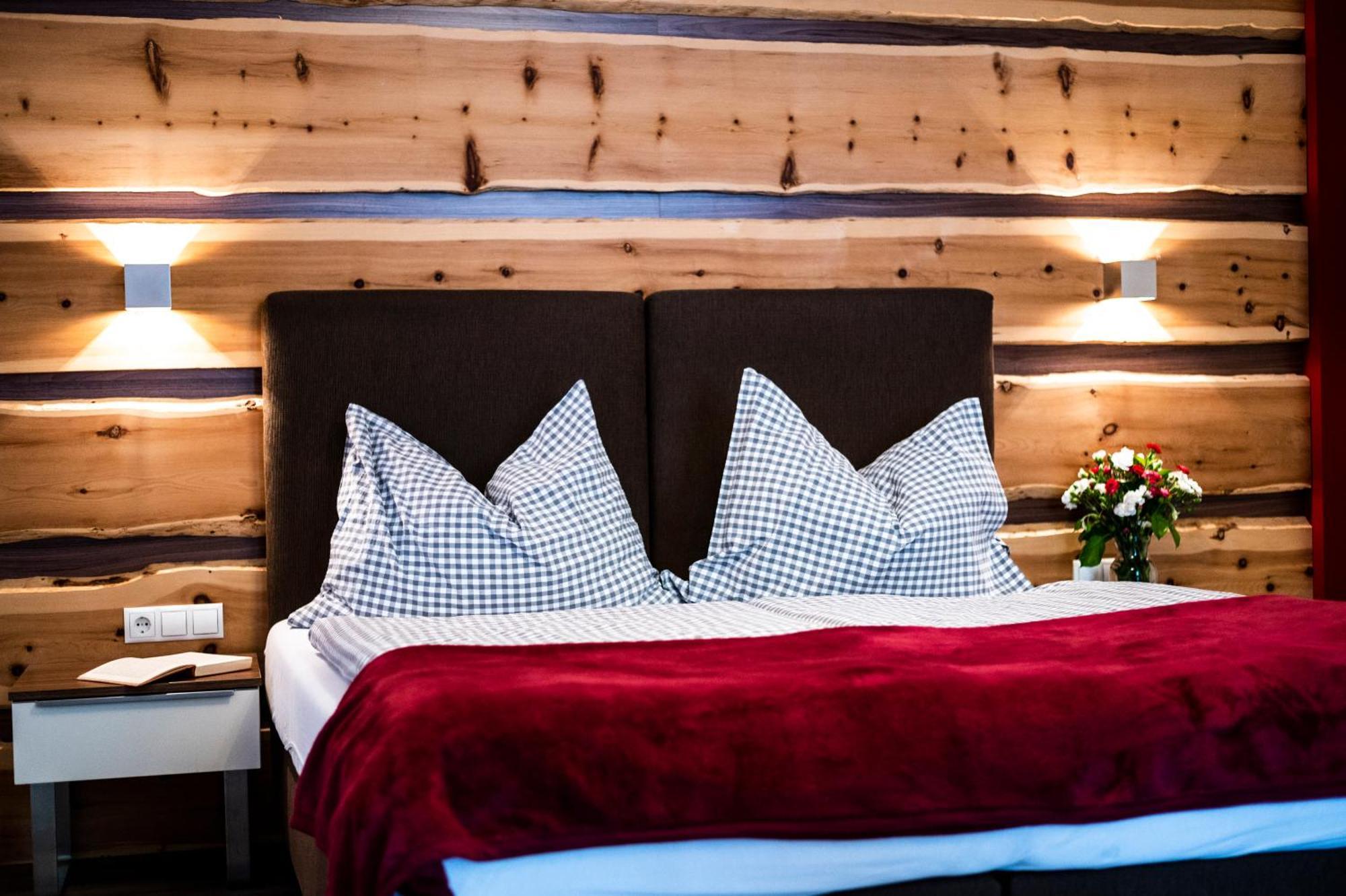 Gastwirtschaft Hold Hotel Monichwald Buitenkant foto